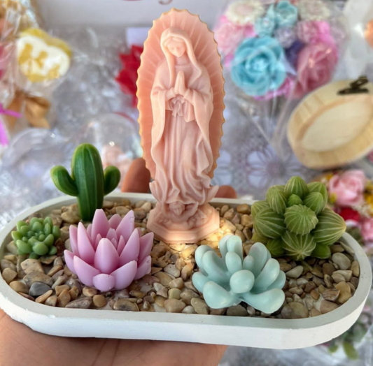 Vela con Cerámica de Virgen